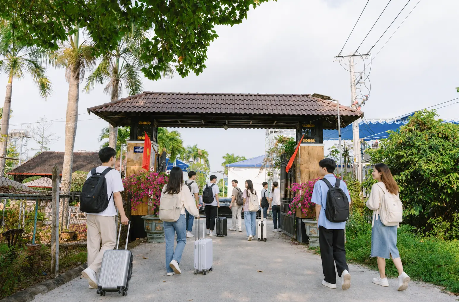 Hoat dong trai nghiem ket noi trong chuong trinh VICM